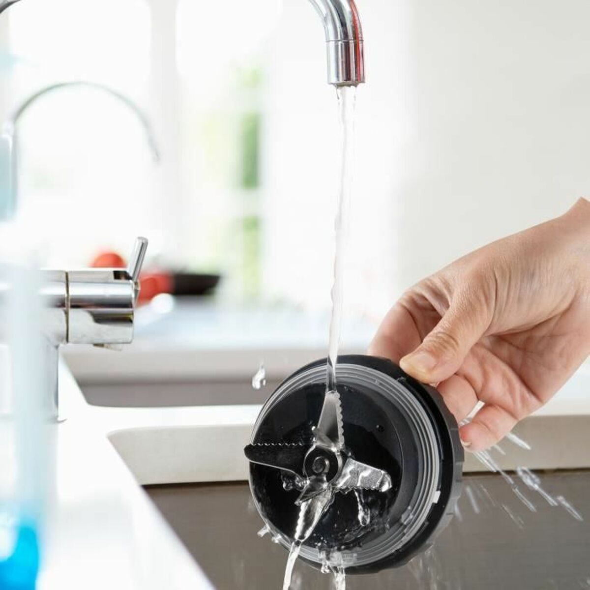 V7H105CCE92B0F4C8604E5BFBE40E6C79D6R6504461P5