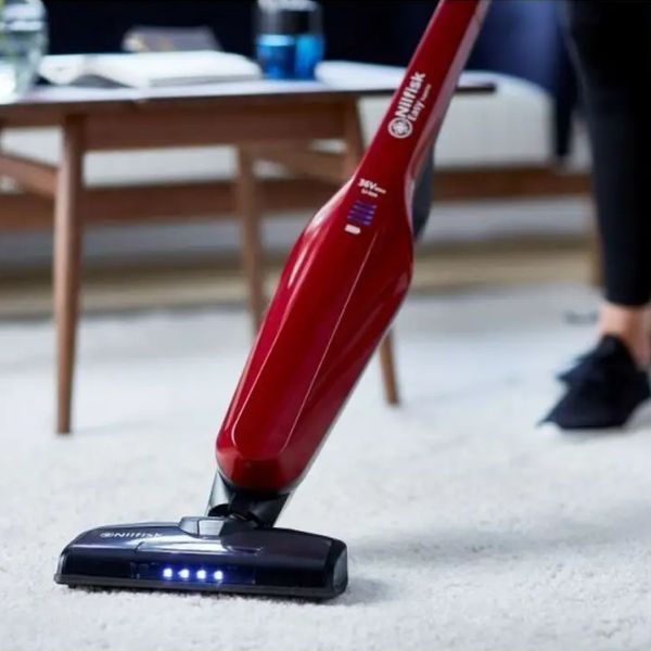 Aspirador Escoba Nilfisk EASY 2 en 1 Sin Cable - TU ULTIMO CLIC
