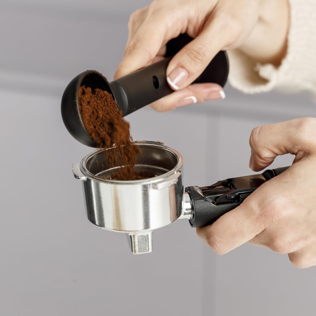 V2H3FD21AAE28640D7088CF7A2DDE5BCE8CR7681374P5