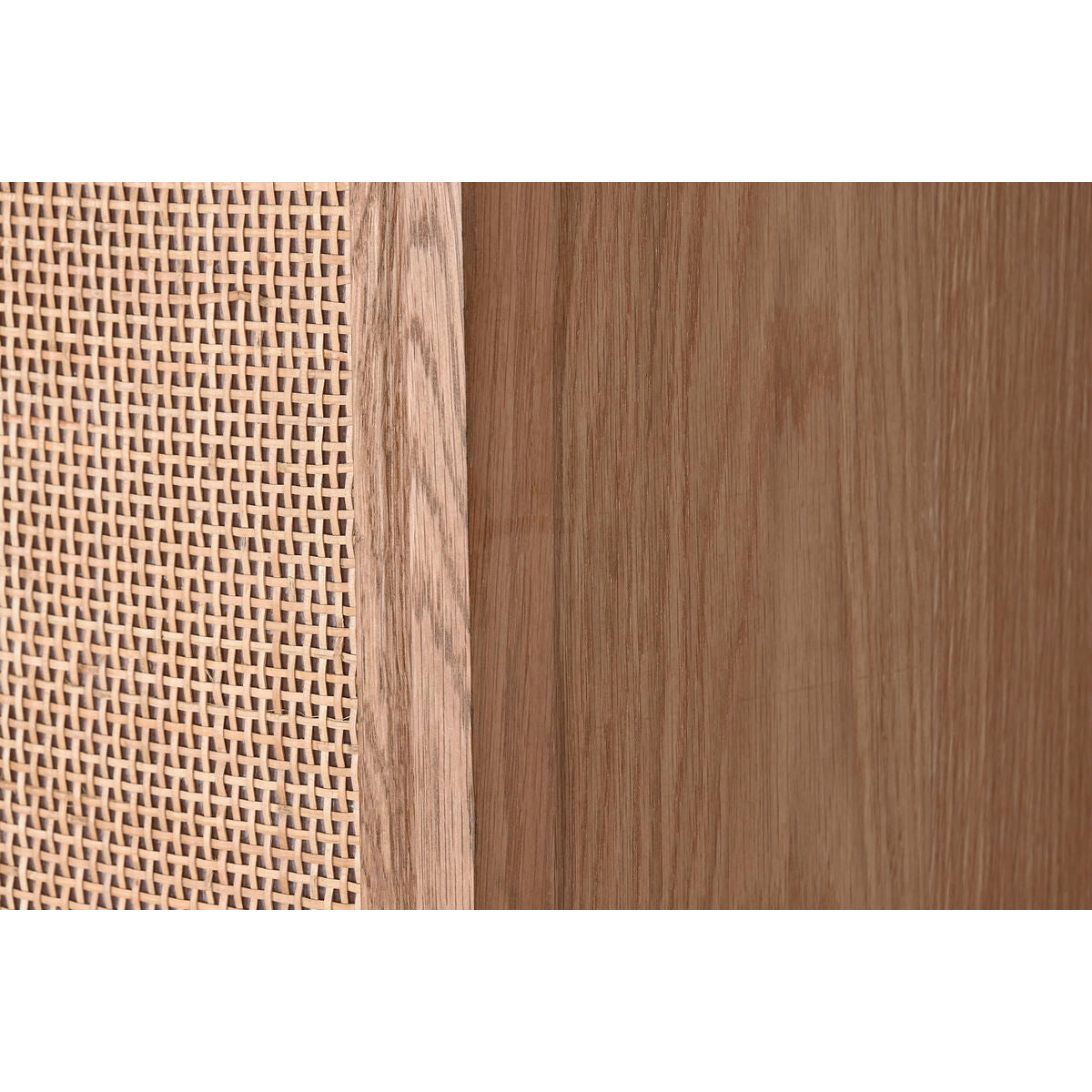 V10H6F0E61CF2D49AEA78BCAA3C5F9A9181CR6382497P4