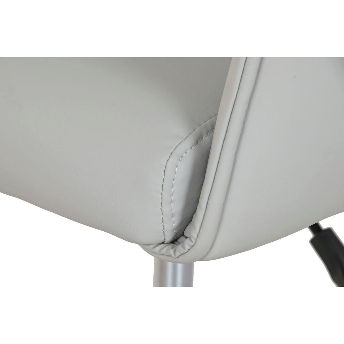 V4H64F805058FB0632027920A32D4931A60R7521993P8