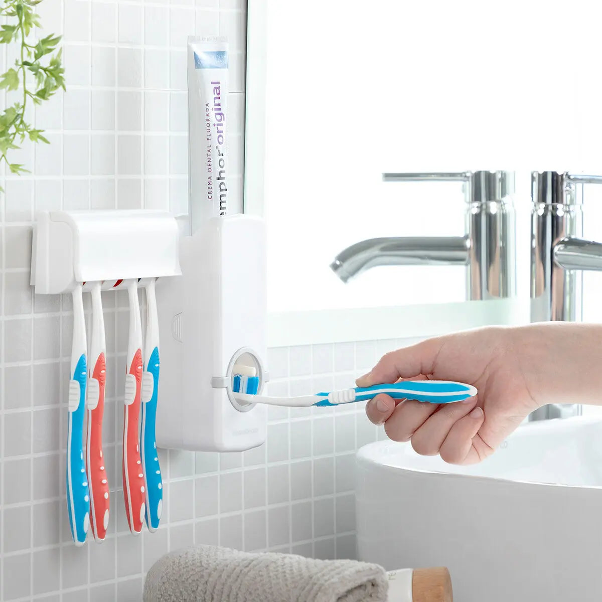 Dispensador de Pasta Dental con Soporte para Cepillos Diseeth InnovaGoods InnovaGoods