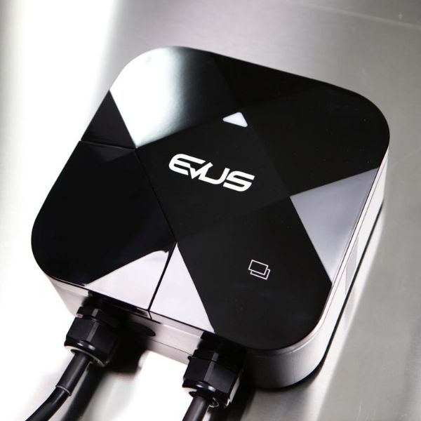 Cargadores KUBIC Smart EV | 7.4kW Monofásico y 22kW Trifásico | Carga Solar | WiFi 4G | App Control Solac