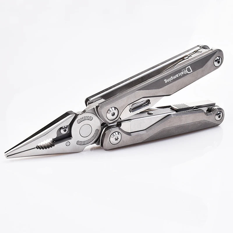 Multiherramienta Daicamping DL7 - Mango Titanio con Cuchillo, Tijeras y Alicates - TU ULTIMO CLIC