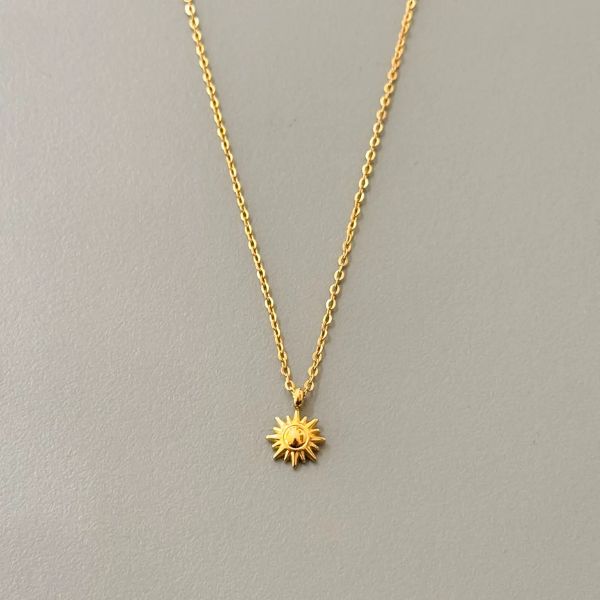 Collar Sol Minimalista - Acero Inoxidable Chapado en Oro 14k - TU ULTIMO CLIC